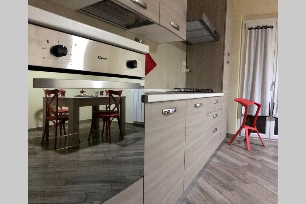 Casa Cantoniera-Guest House : Costruite Il Viaggio Pompei Bagian luar foto